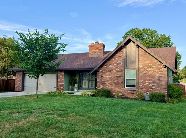 4338 S Delaware Avenue, Springfield, MO 65804
