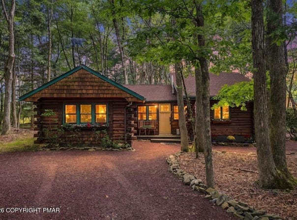 96 Hawthorne Drive, Jim Thorpe, PA 18229