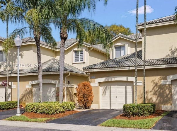 2132 Bahia Ln, Weston, FL 33327
