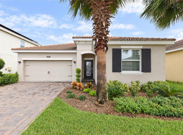 1047 OAK BLUFF Drive, DAVENPORT, FL 33837