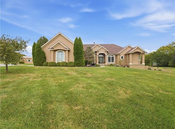 20809 S State Route J Highway, Peculiar, MO 64078