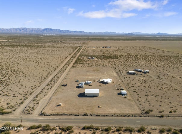 39191 Avenue 42 E, Salome, AZ 85348
