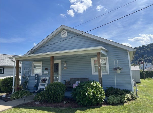 534 Grant St, Springdale Boro, PA 15144