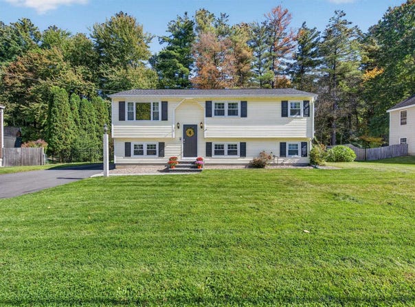 25 Kim Road, Salem, NH 03079