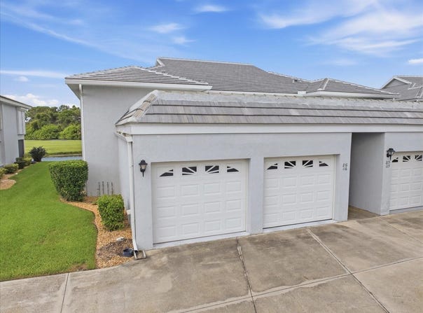 1041 CAPRI ISLES Boulevard, VENICE, FL 34292