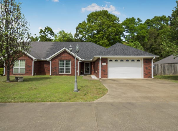 1328 Cherokee Trace, Gilmer, TX 75644