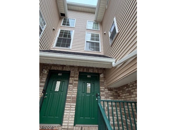 106 Tomahawk Ct, Montgomery Twp., NJ 08502-4105