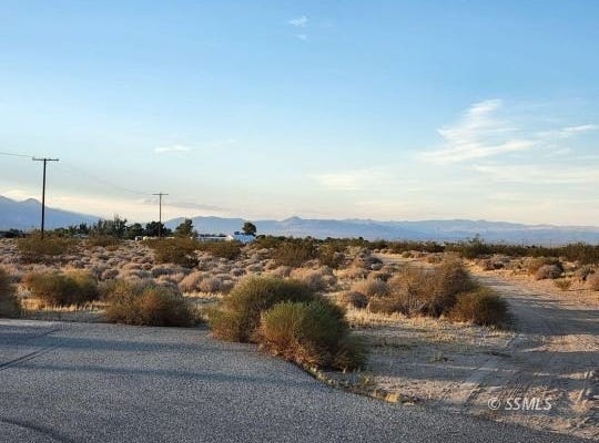 555 Owens Peak St, Inyokern, CA 93527