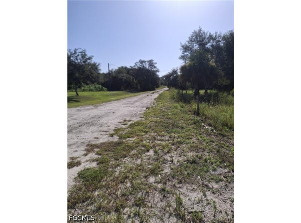7979 22nd Place, Labelle, FL 33935