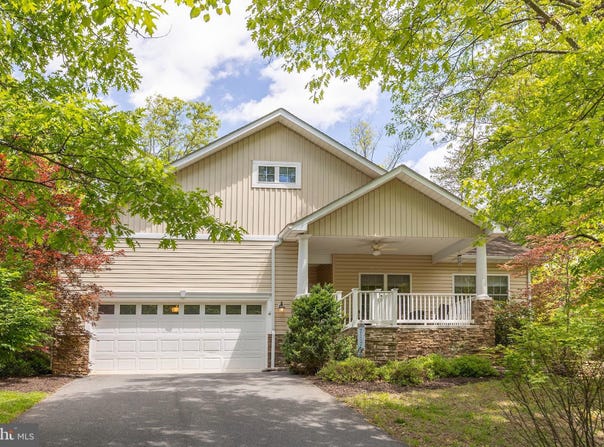 107 SUNSET Circle, CROSS JUNCTION, VA 22625