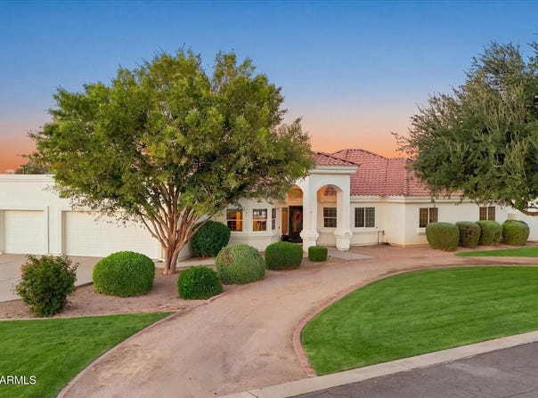 8546 E WATERFORD Circle, Mesa, AZ 85212