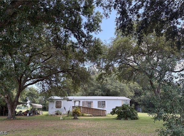 223 Pine Lane, Clewiston, FL 33440