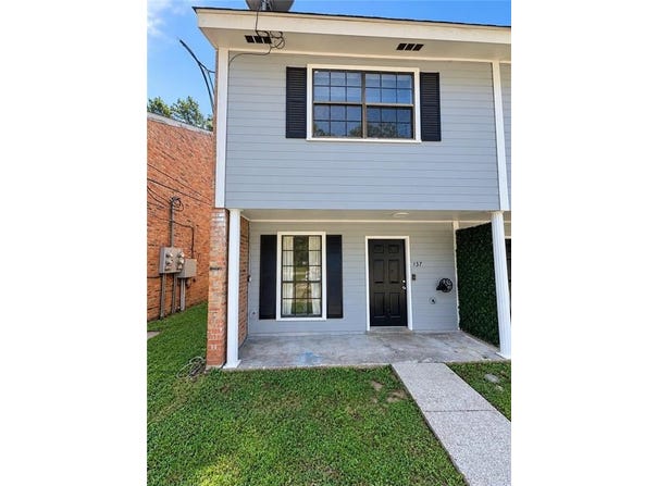 14586 HONEYSUCKLE Street, Hammond, LA 70401