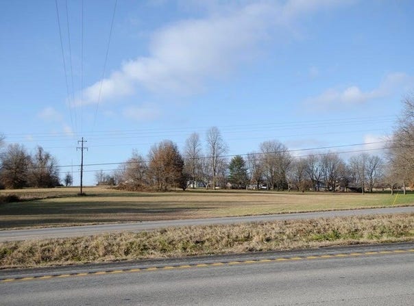 5218 W Farm Road 156, Springfield, MO 65802