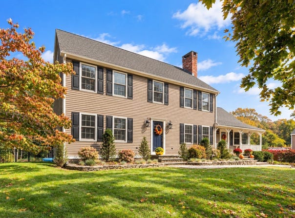 173 Metcalf Rd, North Attleboro, MA 02760