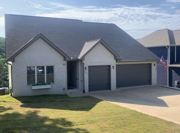 85 BREEZE Pt SE, Savannah, TN 38372