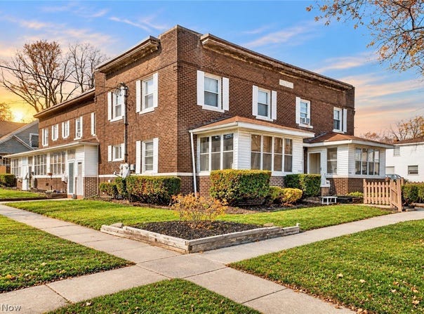 1906 3rd Street, Cuyahoga Falls, OH 44221