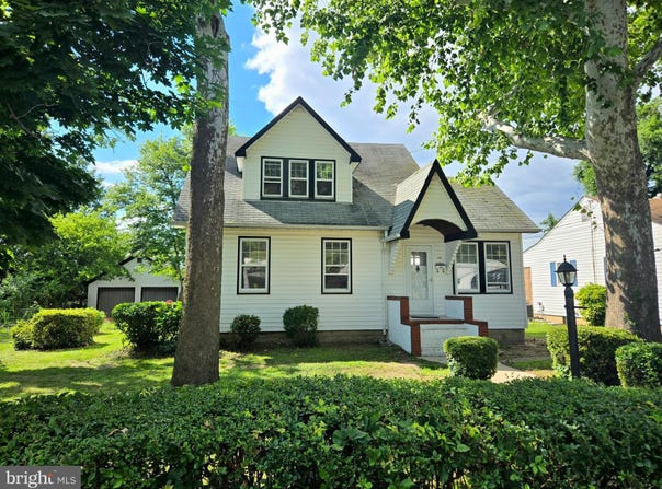 220 MEADOW Road, PASADENA, MD 21122