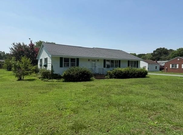 15210 TURNER ST, BELLE HAVEN, VA 23306