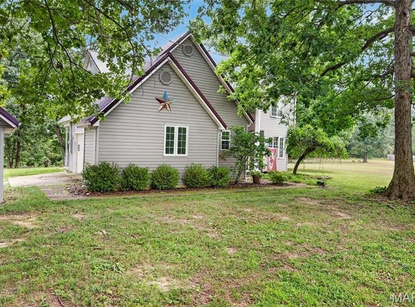 26150 Rambling Lane, Richland, MO 65556