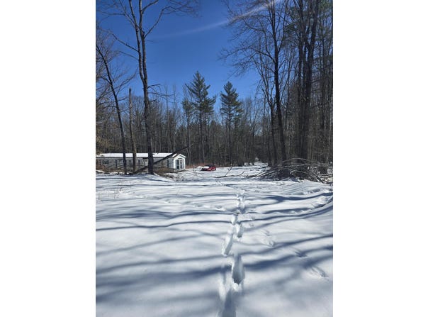 30 Nash Lane, Fairfield, ME 04937