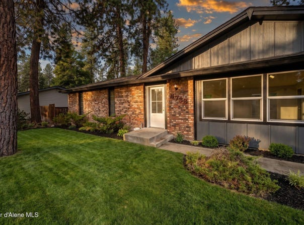 4733 E Alpine Dr, Post Falls, ID 83854