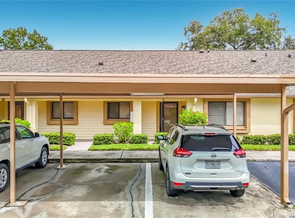 2546 OAKLEAF Lane, CLEARWATER, FL 33763