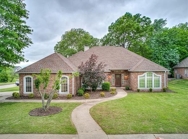 9208 N 132nd East Avenue, Owasso, OK 74055