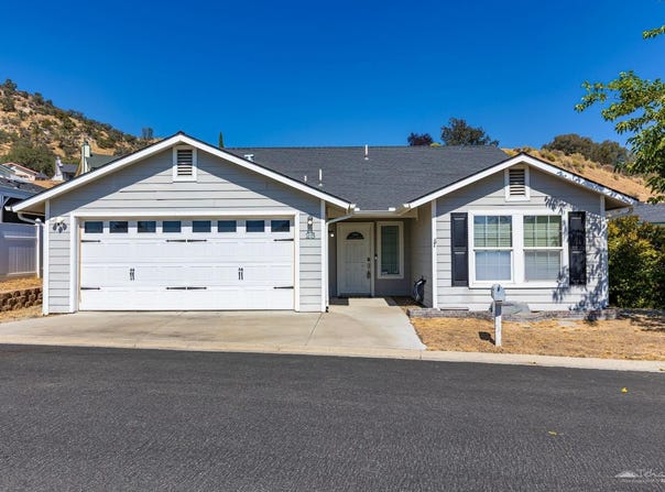 21276 White Pine Drive, Tehachapi, CA 93561