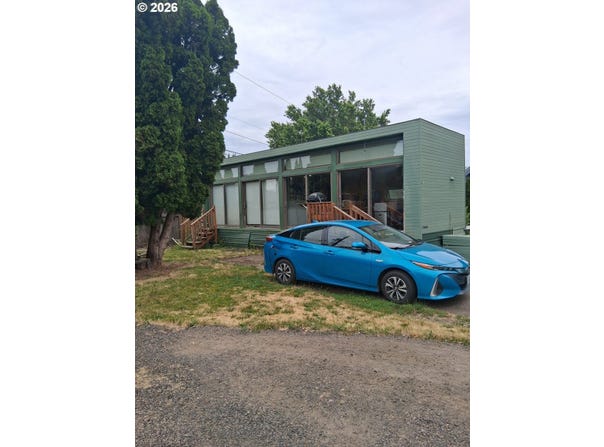 3831 Pacific Ave, ForestGrove, OR 97116