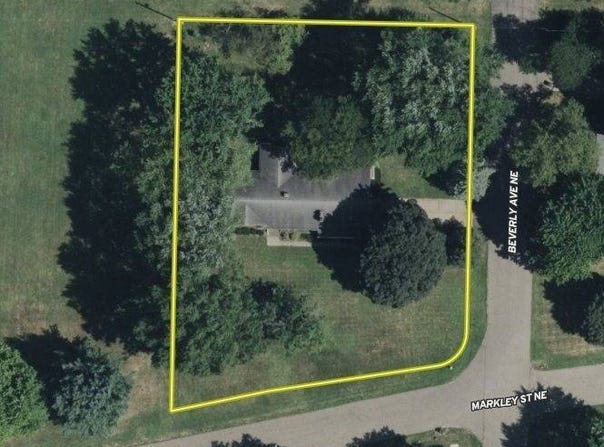 707 Markley St NE, Canton, OH 44721