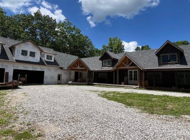1631 Grave Hill Rd, Oneida, TN 37841