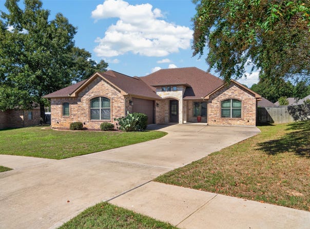 4008 Chapel Ridge, Tyler, TX 75707
