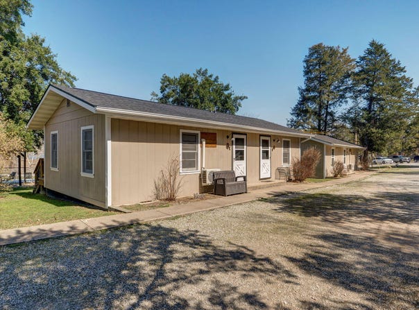 1715 Hideaway Road, Galena, MO 65656