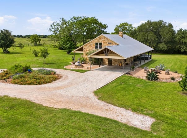Berger Rd, Schulenburg, TX 78956