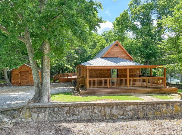 23 N Cammack St, Evening Shade, AR 72532