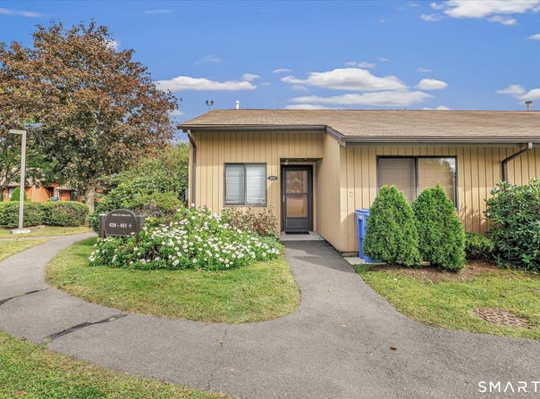 419 Asbury Ridge, Shelton, CT 06484