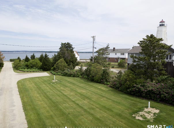 101-A Sequassen Avenue, Old Saybrook, CT 06475