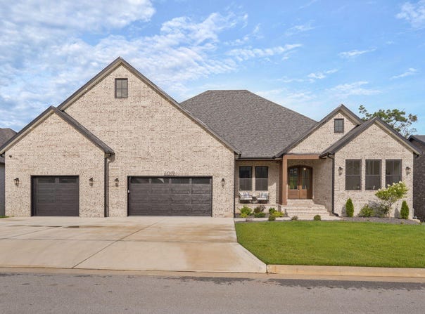 6019 S Dollison Avenue, Springfield, MO 65810