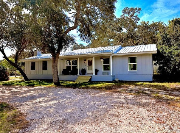 16990 Hodges Ave, Cedar Key, FL 32625