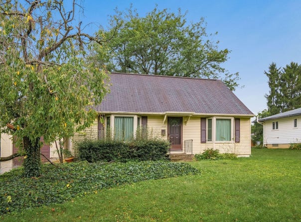 1047 Oberlin Drive, Columbus, OH 43221