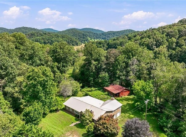 7925 State Hwy 60, Suches, GA 30572