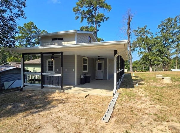 140 E Ridgecrest Drive, Hemphill, TX 75948