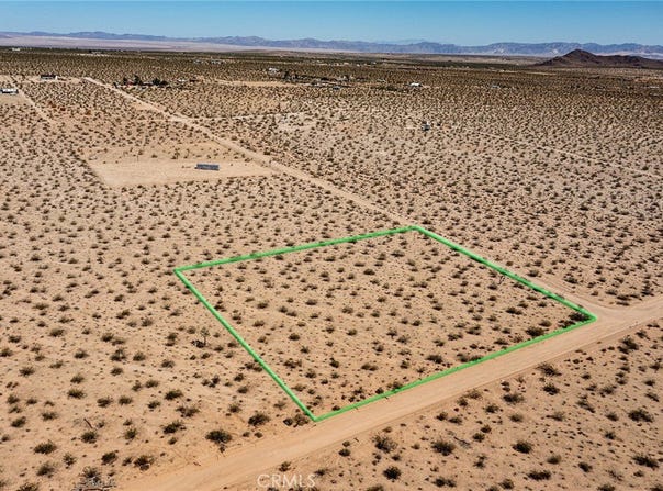 Sunny Sands, Joshua Tree, CA 92252