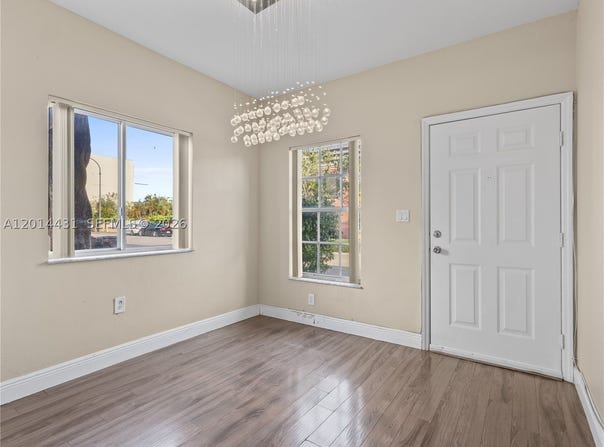 9 E 4th St, Hialeah, FL 33010
