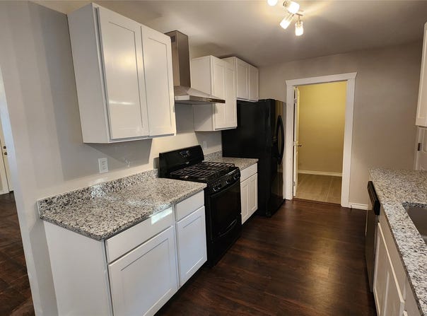 112 Elm Street, Roxton, TX 75477