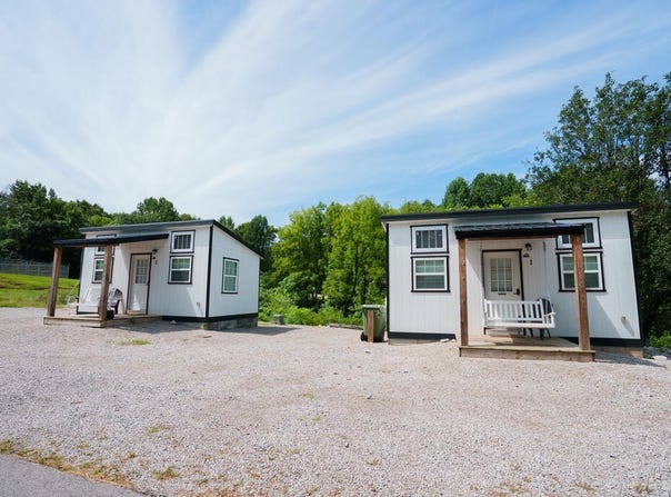 5087 Eagles Cove Rd, Byrdstown, TN 38549