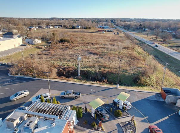 1011 Springfield Road, Ava, MO 65608