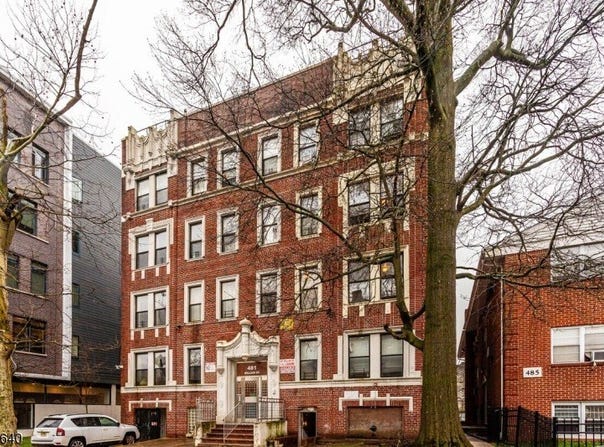 481 William St, East Orange City, NJ 07017-2225