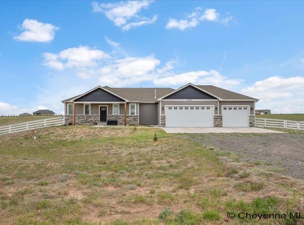2371 SILVER GATE WAY, Cheyenne, WY 82009-0000